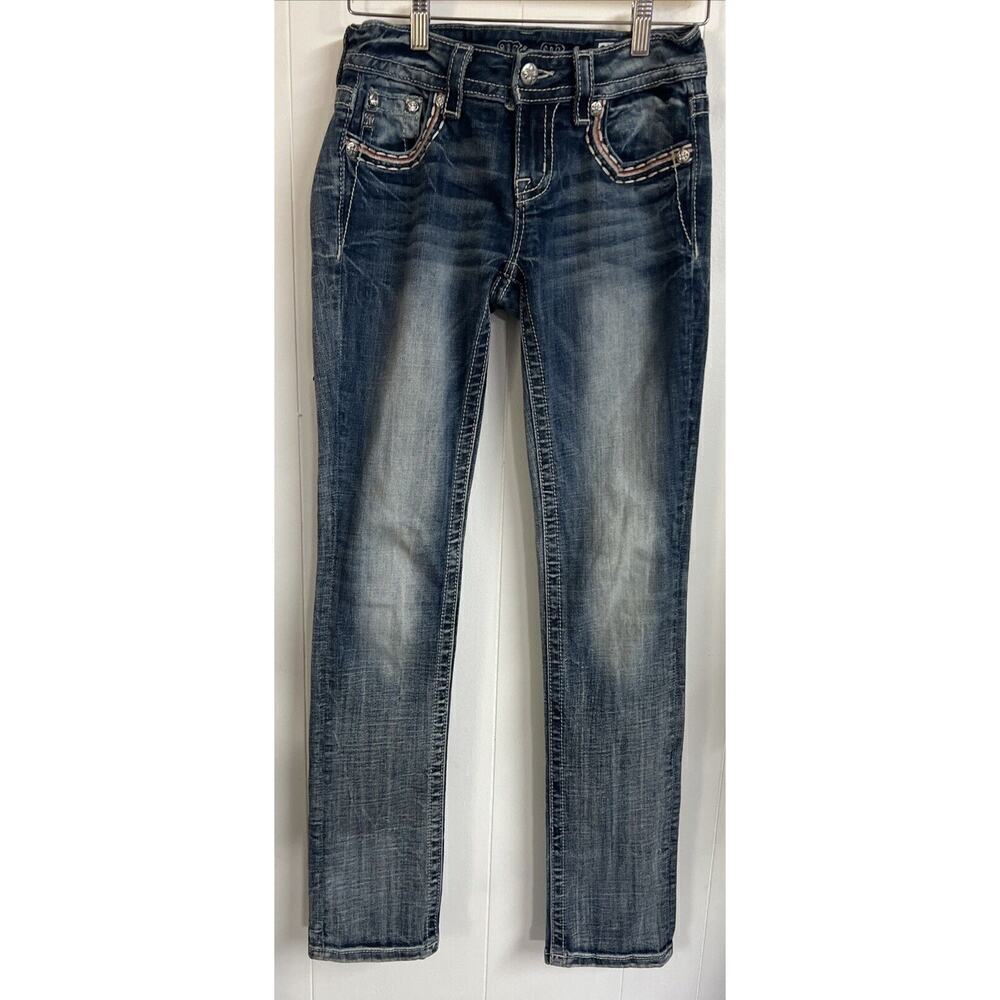 EUC Miss Me Denim Jeans Mid Rise Straight Distressed Embroidered Size 25‎
